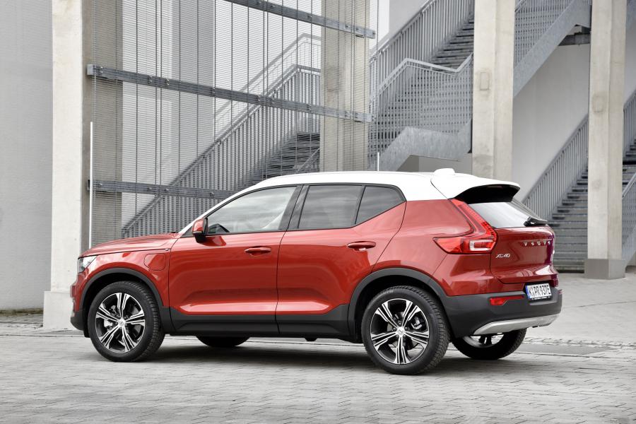  Volvo XC40 T5 Plug-in Hybrid 2019 года  (WW) (фото 10 из 24)